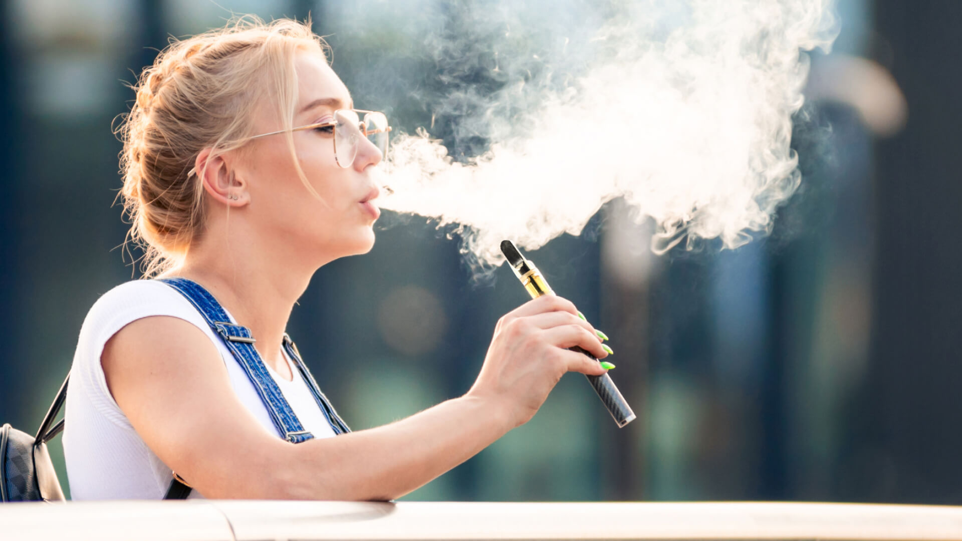 The Single-Use Dilemma: Environmental Impact of Disposable Weed Pens